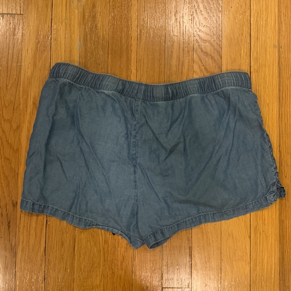 Old Navy Blue Embroidered Shorts, Size M - Picture 2 of 5